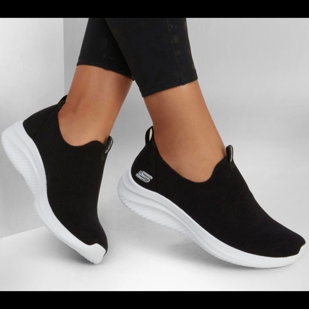 Skechers NEW Ultra Flex Air cooled Memory Foam Shoes/Size 6